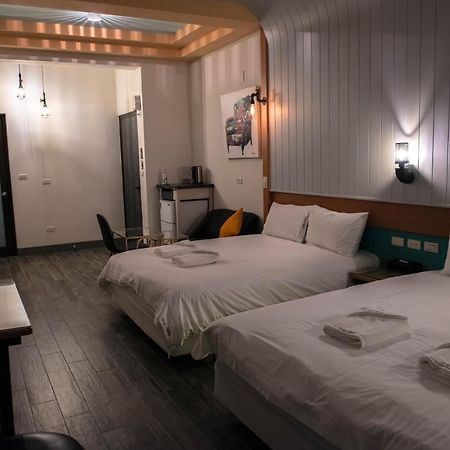 Happy Wing Guesthouse Hualien City Exterior photo